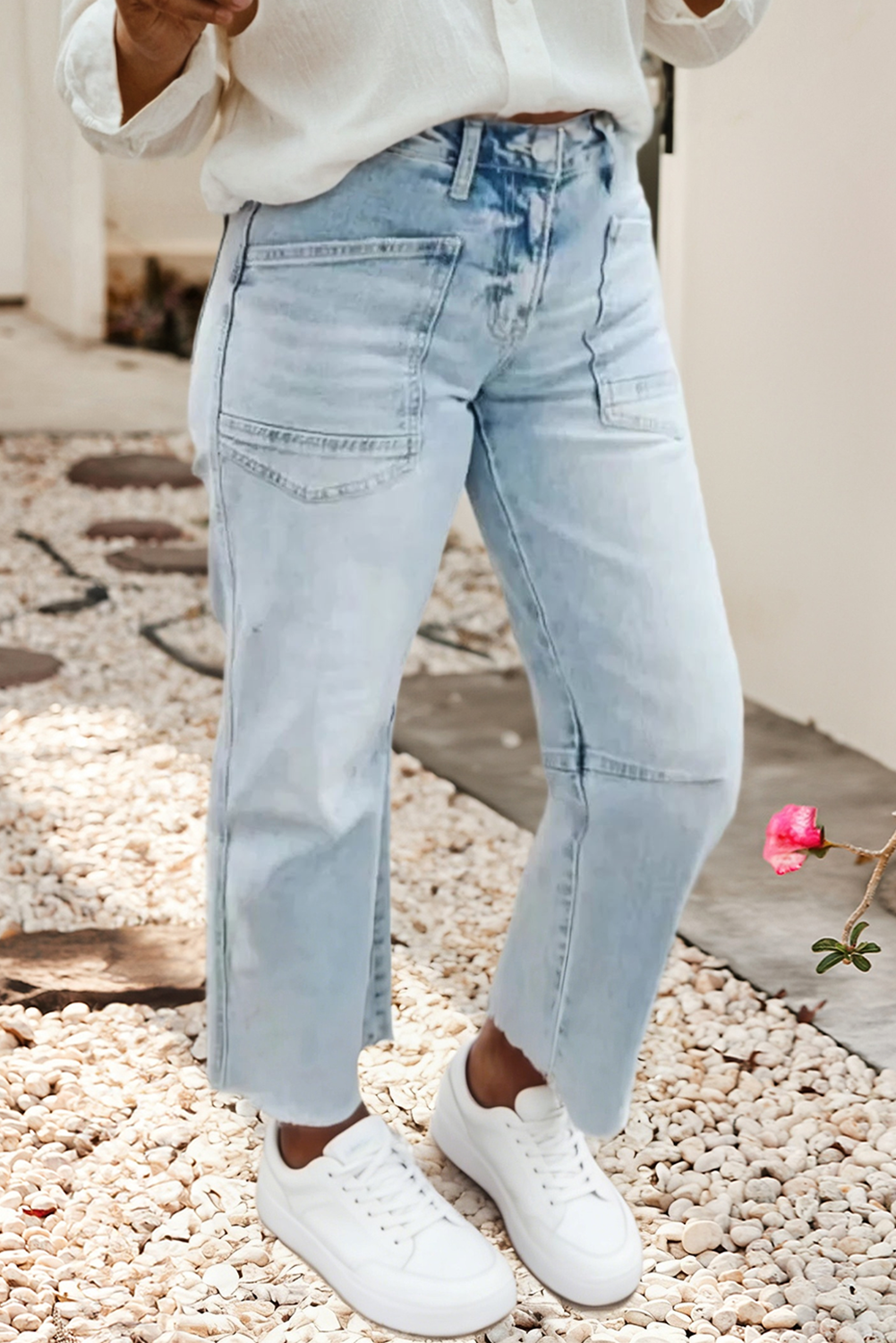 Spring 2026 Frayed Cropped Light Wash Jeans|